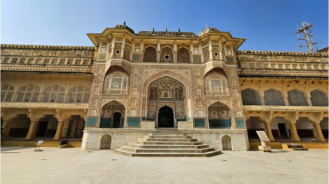 Complete Guide on Places to Visit in Jaipur for Tourists from the USA and UK