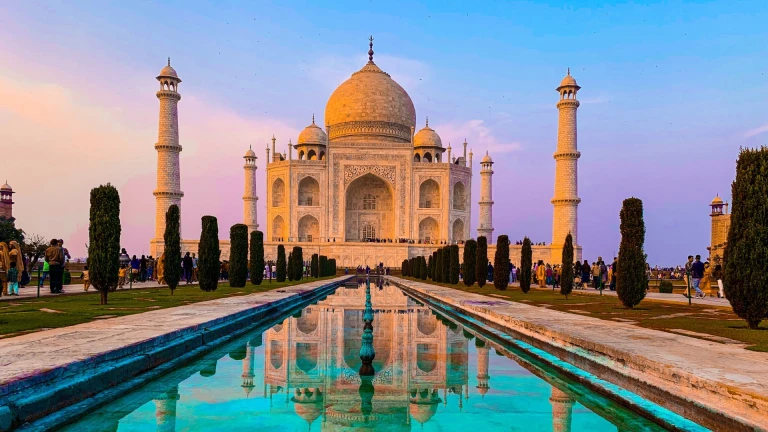 Best Time to Visit Agra and the Taj Mahal 