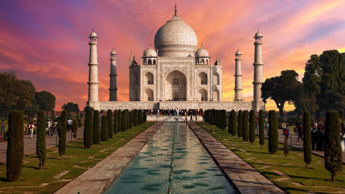 Taj Mahal in August