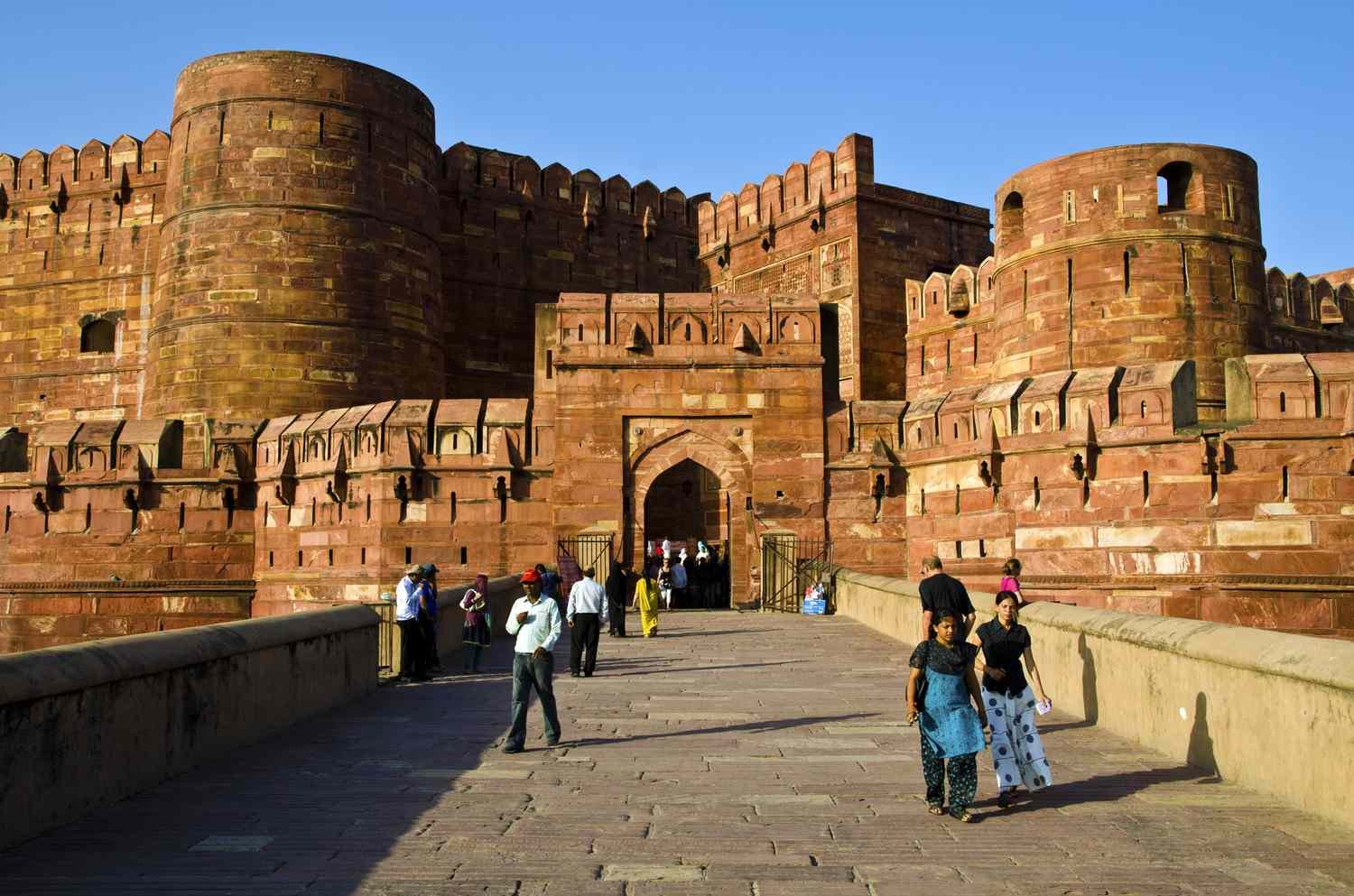 Top 10 Tourist Places to Visit in Agra Beyond the Taj Mahal